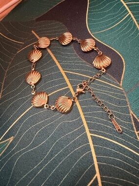 Gold Shell Link Bracelet - Women Jewelry